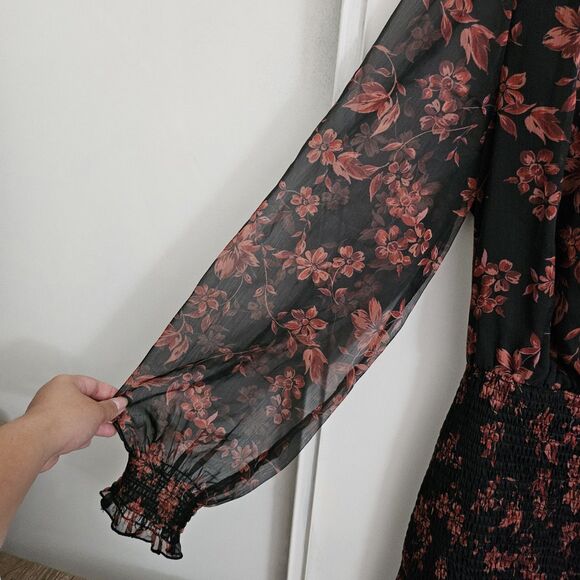 CUPSHE Mini Dress Medium Black Floral Print Smocked Bodycon Longsleeve NWT - Picture 4 of 10